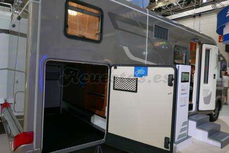 Hymer B DL 588