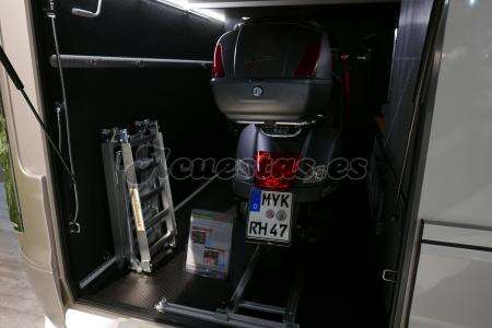 Niesmann Bischoff Flair 880 BE