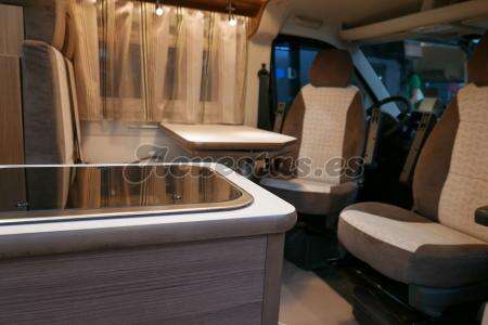 Bravia Mobil Swan 636