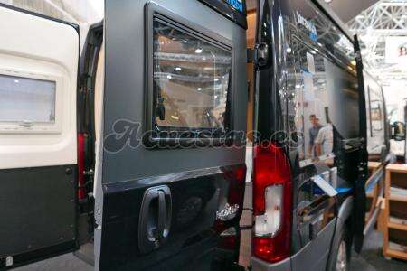 Bravia Mobil Swan 636