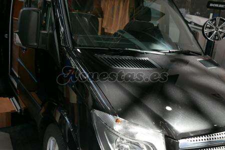 Bravia Mobil Swan 699