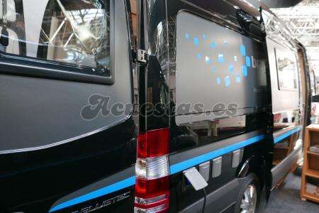 Bravia Mobil Swan 699