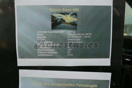 Bravia Mobil Swan 699