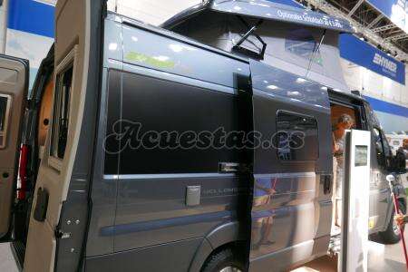 Hymer Car Yellowstone