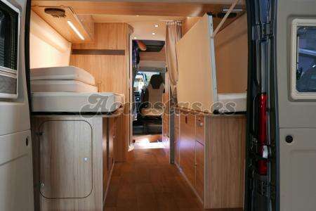 Hymer Car Yellowstone