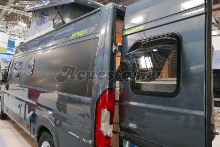 Hymer Car Yellowstone