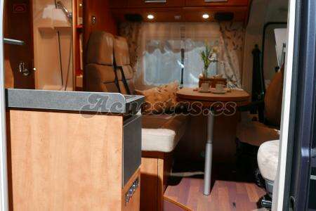 Malibu Van 600 DB 2 low-bed