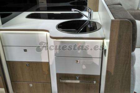 Pilote Pacific 716 P