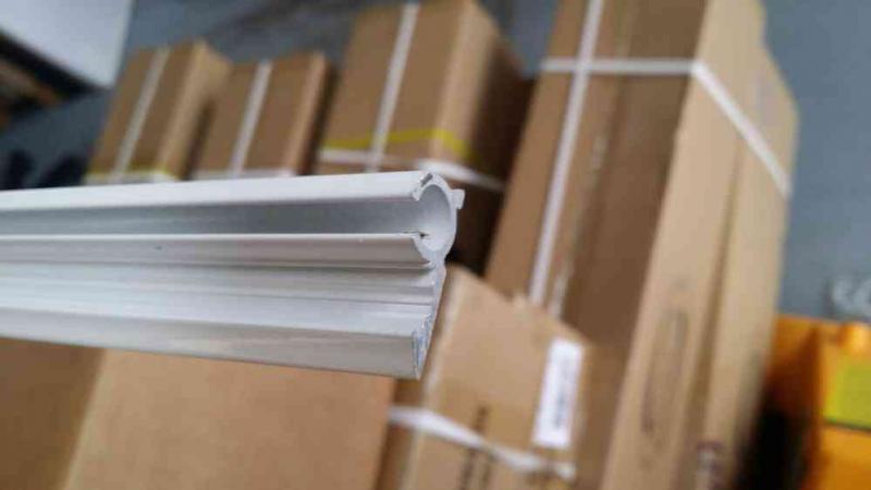 Guia Aluminio Blanco Perfil para avance/toldilla Barra 3 mtrs
