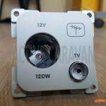 Enchufe 2 en 1. toma 12v y antena color gris