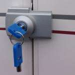 Kit tres cierres seguridad IMC fijacion lateral autocaravana - Ref. 2033