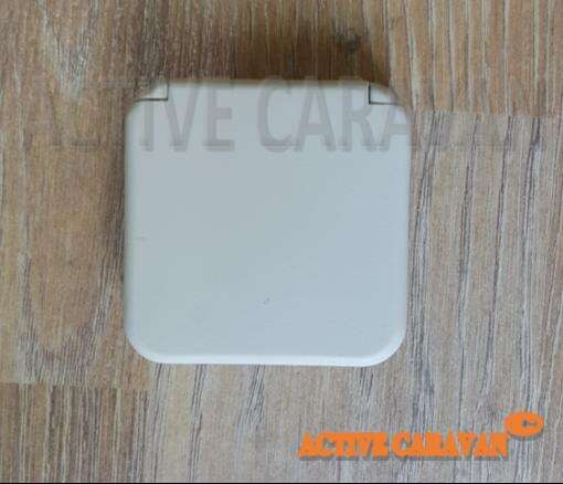 Tapa para enchufe 220v gris