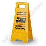 Señal de advertencia "RESERVADO"