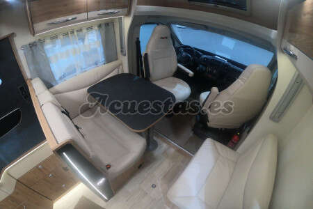 Pilote Pacific 746 C