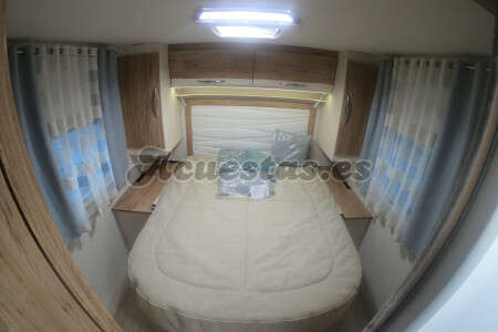 Pilote Pacific 746 C