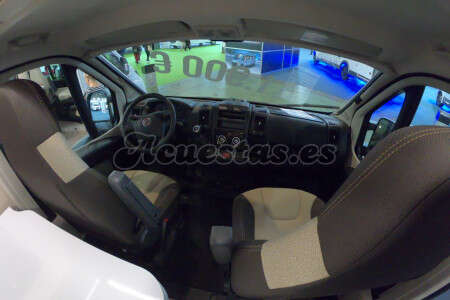 Mc Louis Menfys Van 5