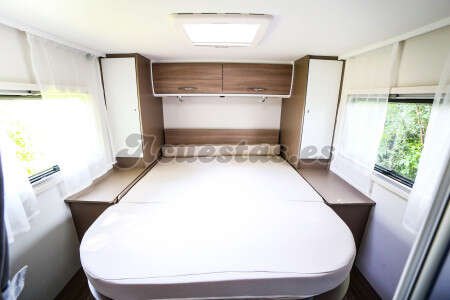 Blucamp Ocean 525