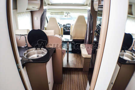 Blucamp Ocean 522