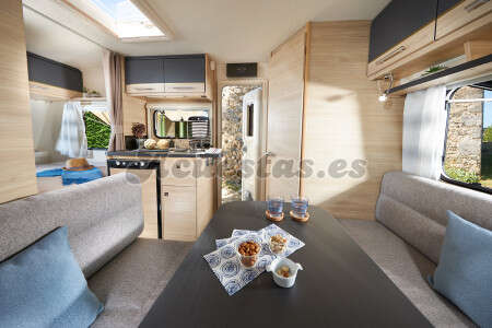 Caravelair Antares Titanium 390
