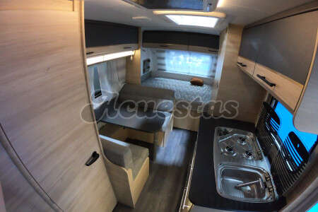 Caravelair Alba 486 Family Style