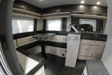 Caravelair Artica 520