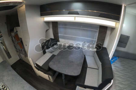 Caravelair Artica 586 Family
