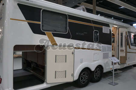 Eura Mobil Integra 890 QB