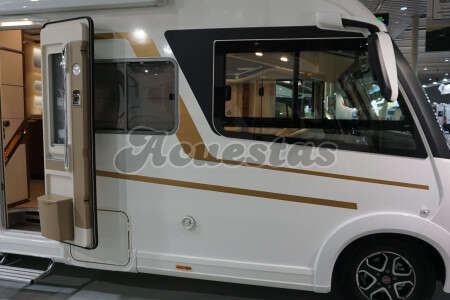 Eura Mobil Integra 890 QB