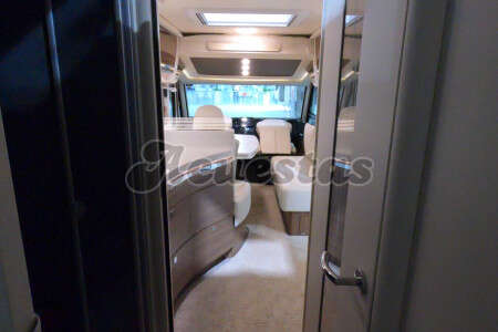 Eura Mobil Integra 890 QB