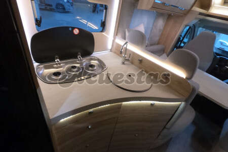 Eura Mobil Profila RS 695 EB